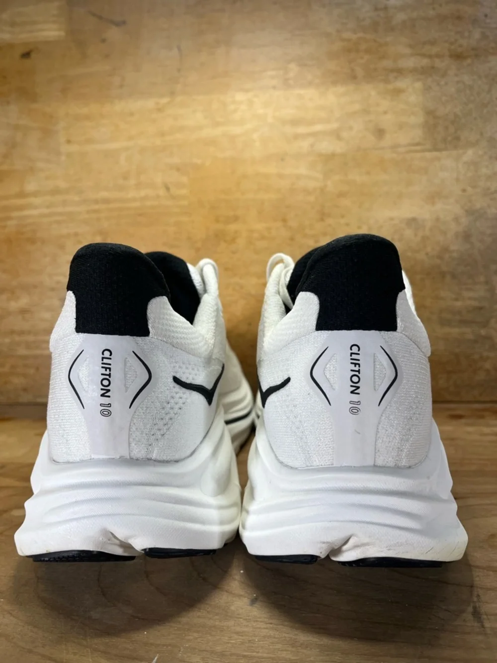 Hoka One One Clifton 10 Mens Size 11.5 Running Shoes Sneakers White Black - Picture 7 of 14